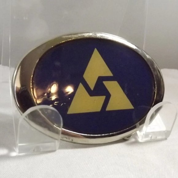 3 Section Triangle Symbol Belt Buckle - Picture 2 of 7